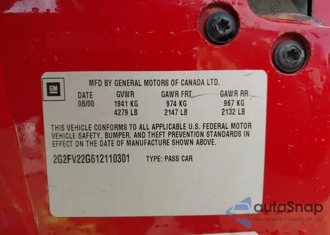 2001 Pontiac Firebird Trans Am z USA, uszkodzony, nr VIN 2G2FV22G612110301